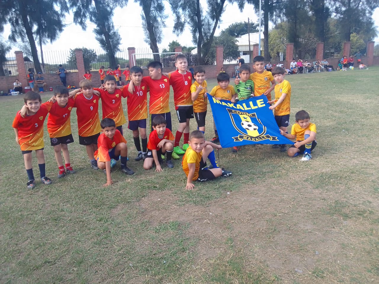 Encuentro de Baby Fútbol en el Polideportivo de Makallé