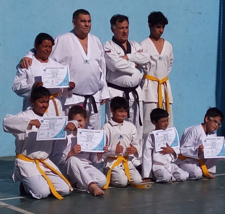 Taekwondo en Makallé: Alumnos de  la Academia El Lago rindieron examen