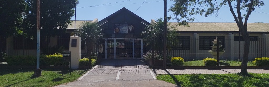 Concejal de Makallé protagoniza escándalo en la Escuela N° 81