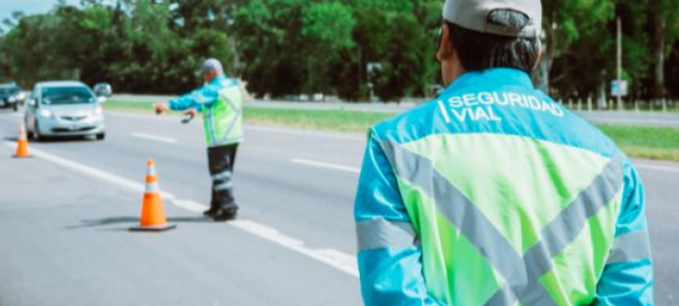 Si vas de vacaciones, la documentación que no debe faltar en el auto